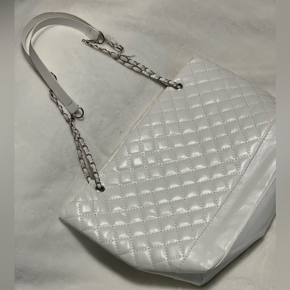 Purse - Picture 2 of 3